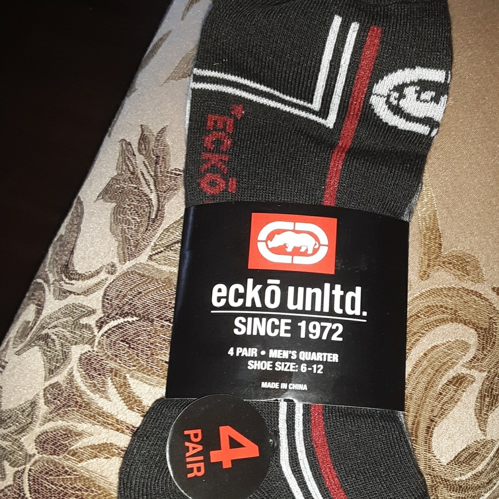 4 Pairs Size 10-13 Ecko Unltd. Socks